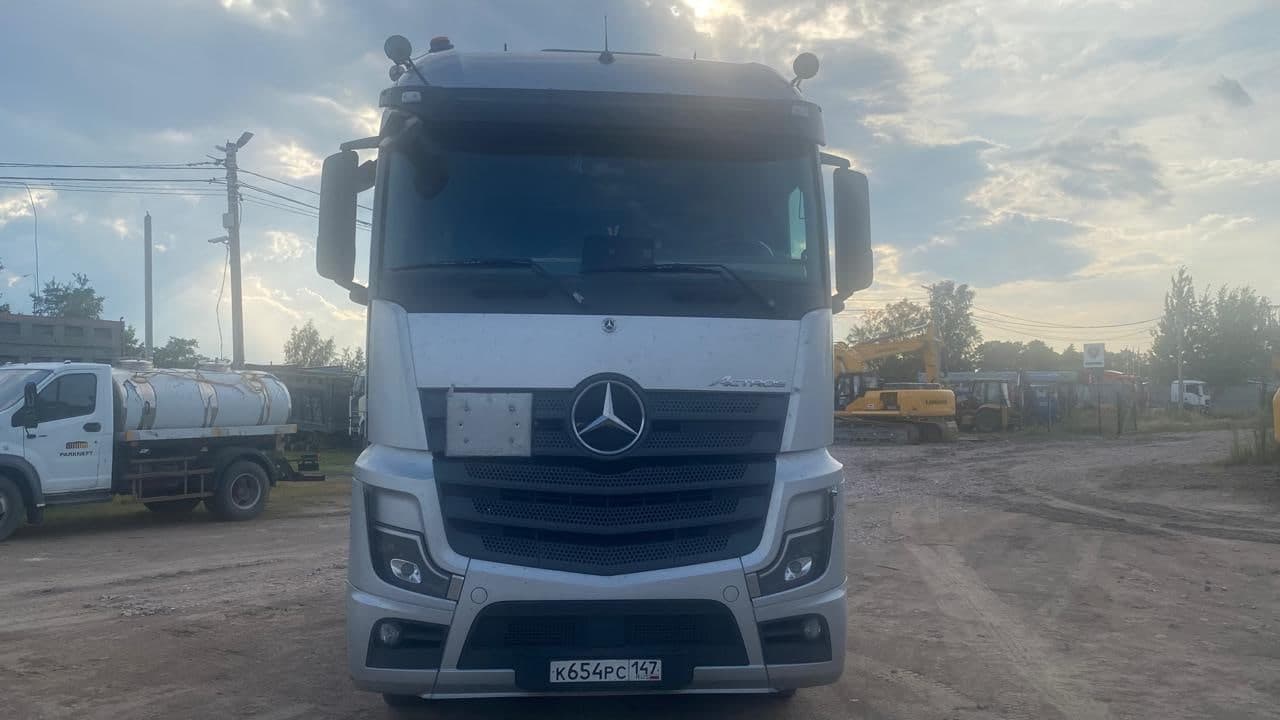 Тягач 4х2 сидельный