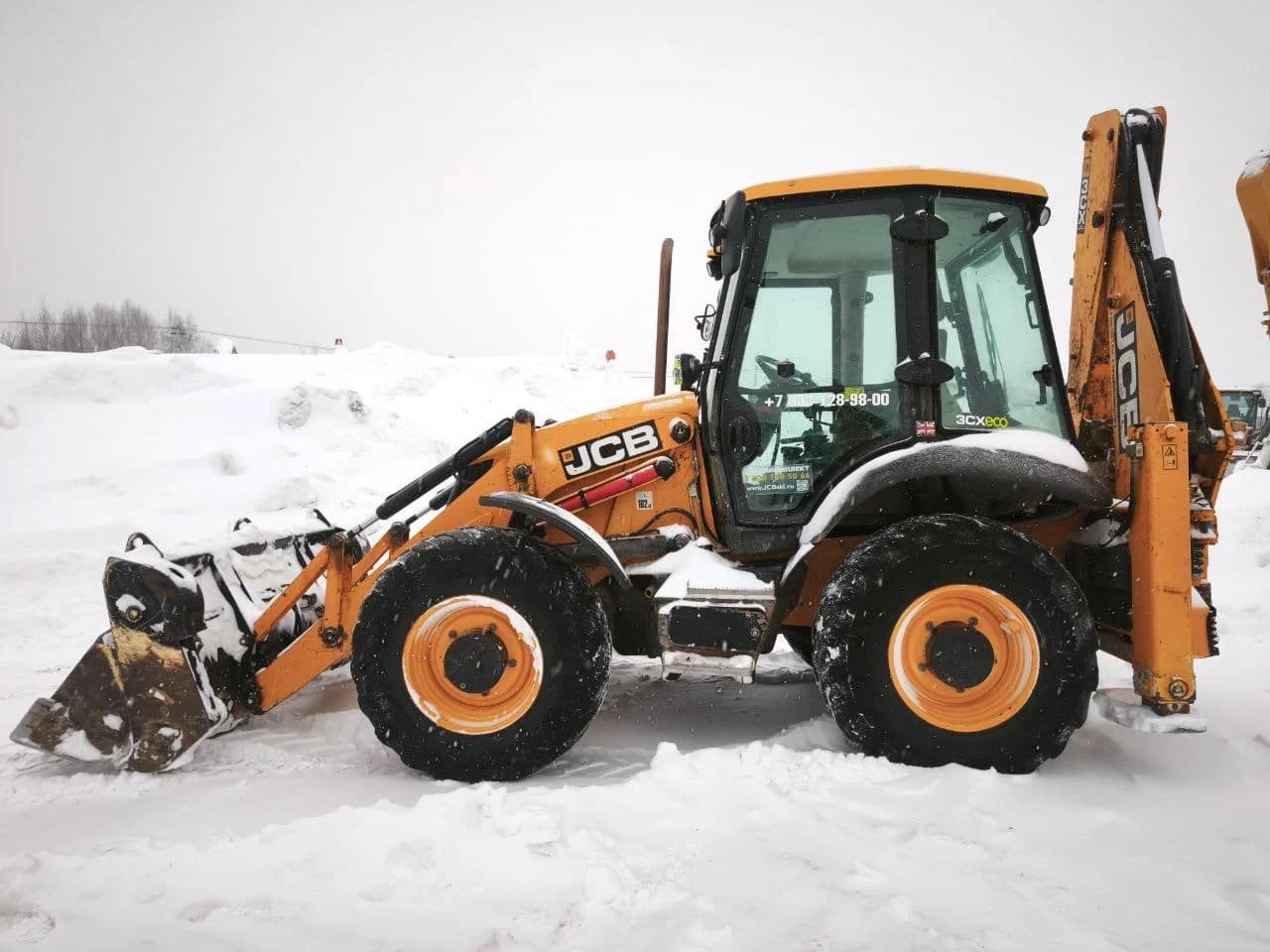 Хорошее состояние ТС. 1 ключ зажигания. ТС грязное, возможны скрыты повреждения. Подножка -деформирована мультимедиа устройство -отсутствует
VIN JCB3CX4WLN3014690